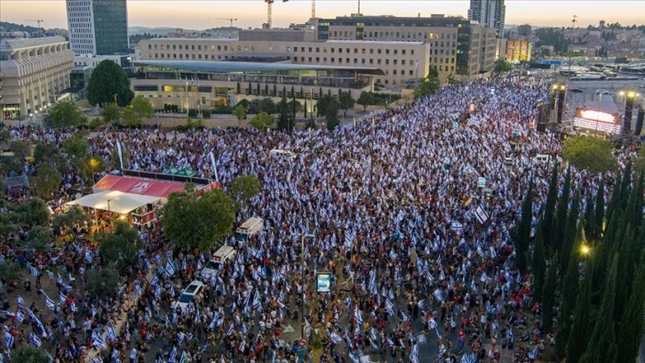 İsrail'de yargı düzenlemesi karşıtları protestolarını sürdürmekte kararlı