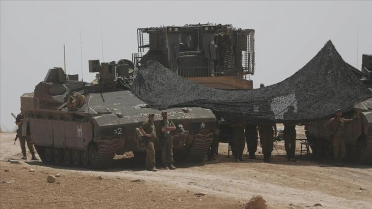 İsrail'de yargı düzenlemesi nedeniyle gönüllü askerliği bırakan yedek askerler AA'ya konuş