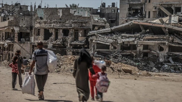 İsrail'in çekildiği Han Yunus'taki evlerine dönen Filistinliler büyük bir yıkımla karşılaş
