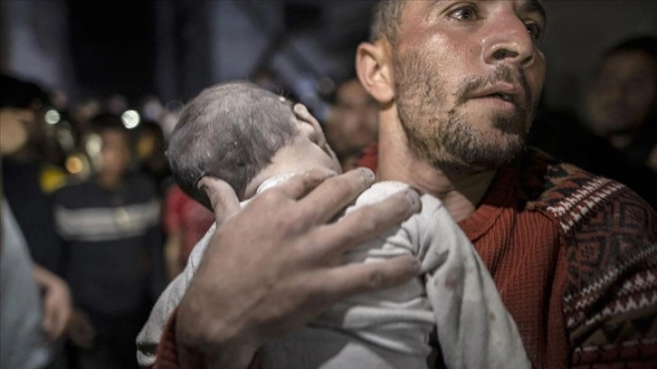 İsrail'in Gazze'de gece boyu düzenlediği saldırılarda ölen ve yaralananlar oldu
