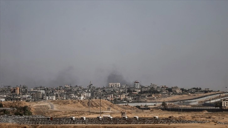 İsrail'in Gazze'ye gece boyu düzenlediği saldırılarda çok sayıda Filistinli öldü
