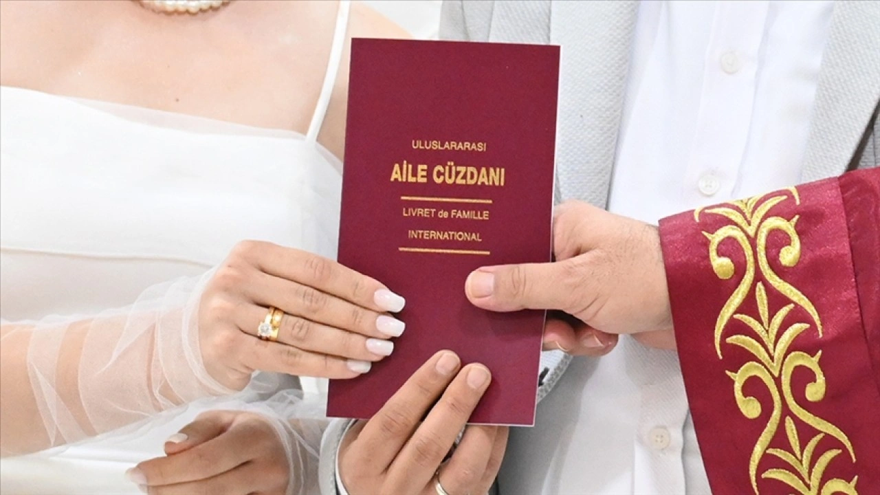 İstanbul'da 2025'te yaklaşık 145 bin d&uuml;ğ&uuml;n yapıldı