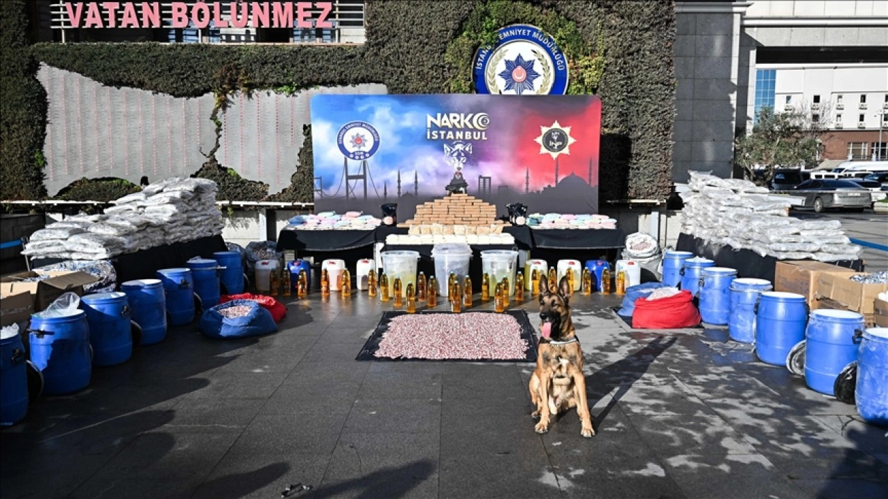 İstanbul'da düzenlenen uyuşturucu operasyonlarında 26 kişi gözaltına alındı