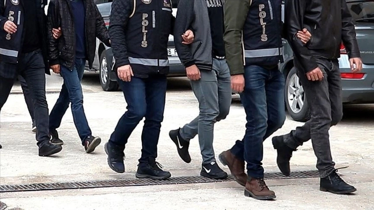 İstanbul'da "Huzur İstanbul" uygulamasında 903 kişi gözaltına alındı