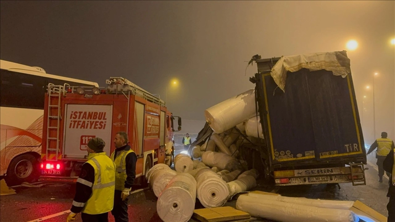 İstanbul'da otobüs şoförünün öldüğü, 18 kişinin yaralandığı kazada tır sürücüsüne dava