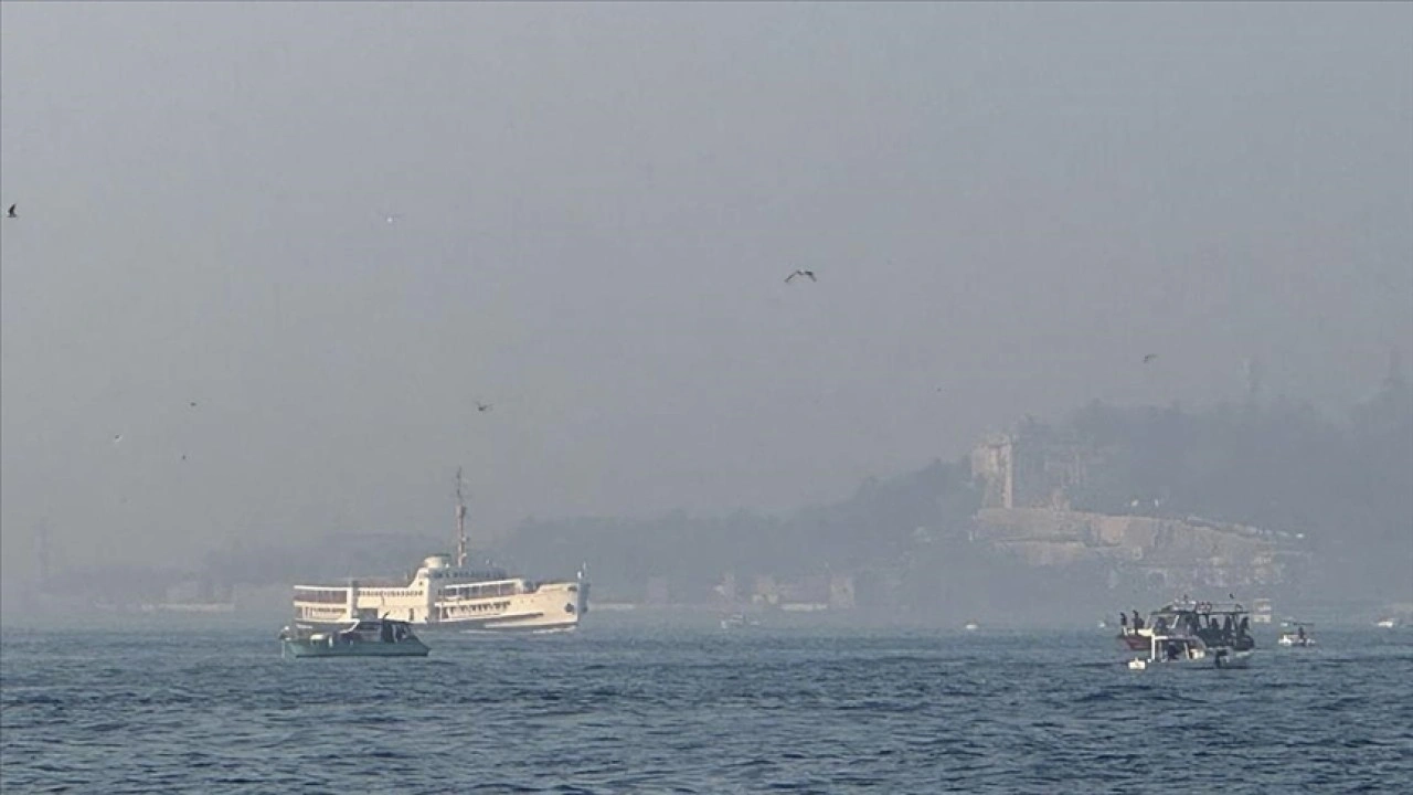 İstanbul'da sabah saatlerinde sis etkili oluyor
