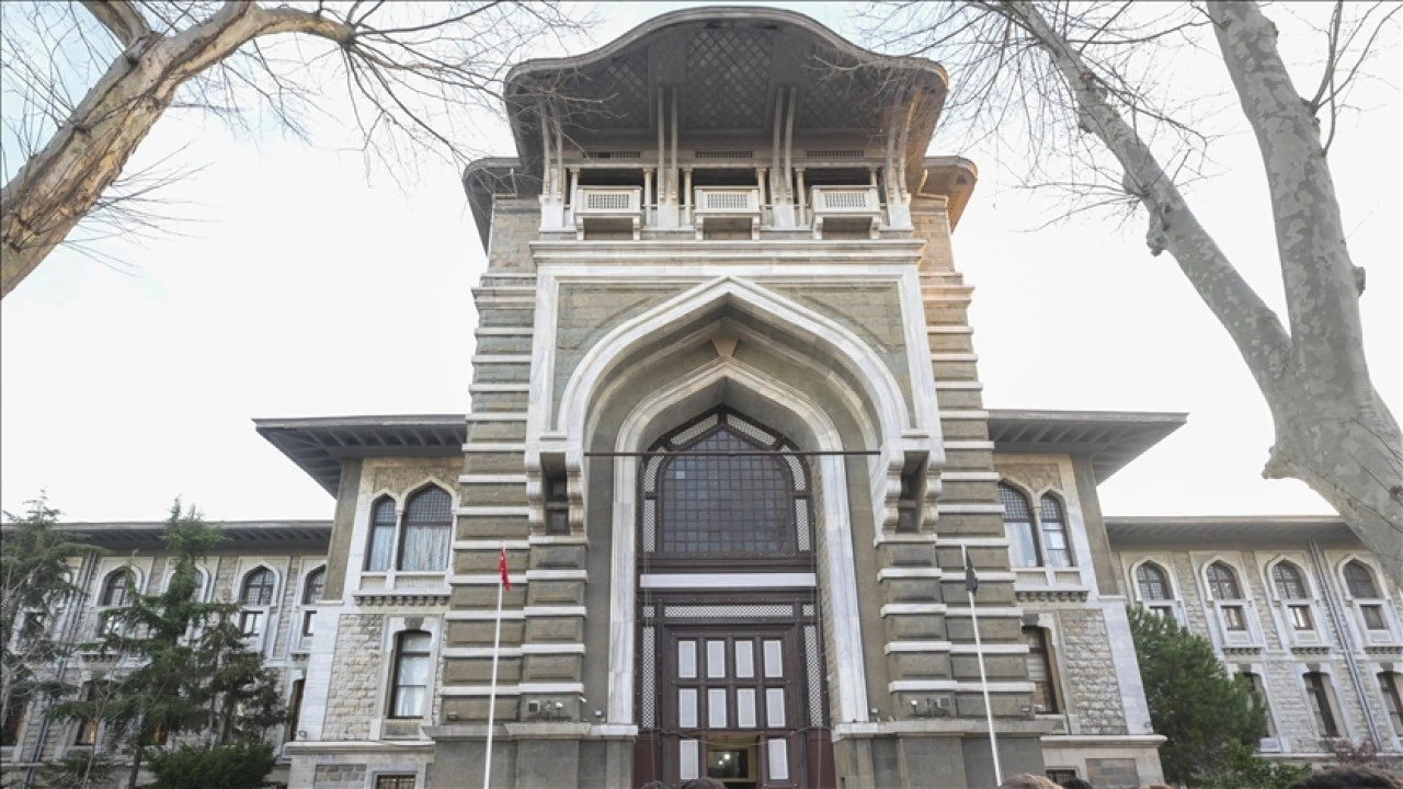 İstanbul Erkek Lisesi'ndeki kavgaya ilişkin 20 &ouml;ğrenciye disiplin cezası verildi