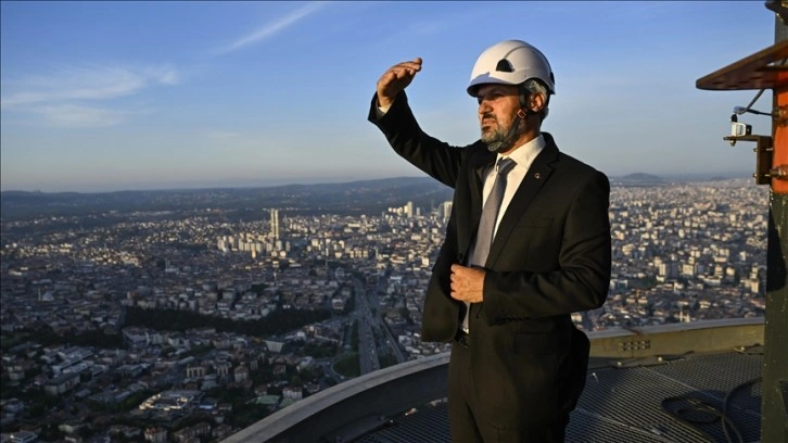 İstanbul Müftülüğü Çamlıca Kulesi'nden Ay'ı gözlemledi