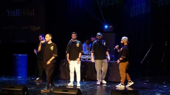 İstanbul Rap Gecesi Türkiye ve İngiltere'den şarkıcıları ağırladı