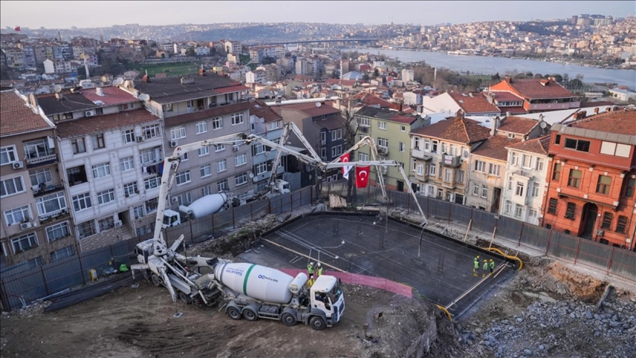 İstanbul Recep Tayyip Erdoğan Anadolu İmam Hatip Lisesi &Ouml;ğrenci Yurdu'nun temeli atıldı