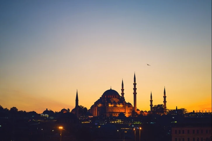 İstanbul'un En İyi Gece Hayatı Mekanları Rehberi