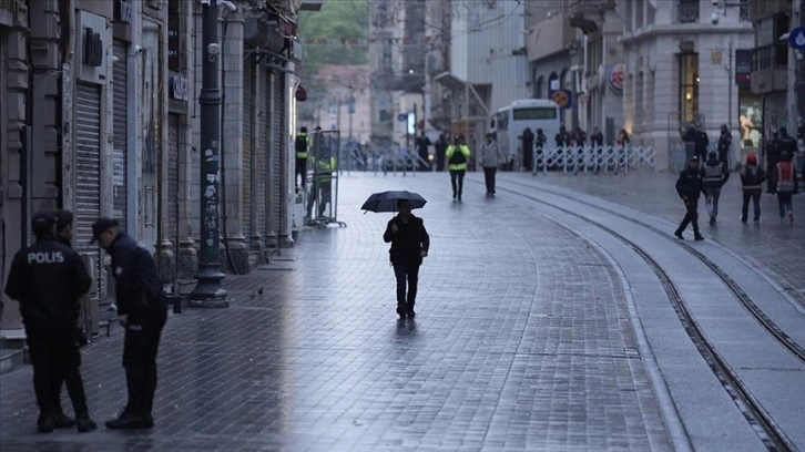 İstanbul'da 1 Mayıs Emek ve Dayanışma Günü için güvenlik önlemleri uygulanıyor