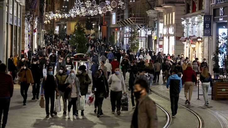 İstanbul'da 1 milyon 305 bin 307 yabancı yasal olarak ikamet ediyor