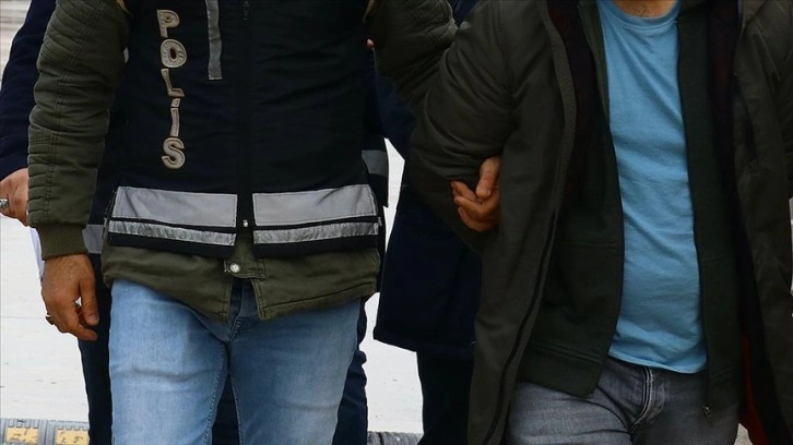 İstanbul'da FETÖ operasyonunda 14 şüpheli yakalandı