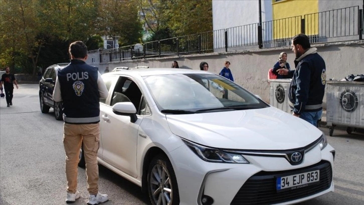 İstanbul'da okul önleri ve çevresinde polis denetimi