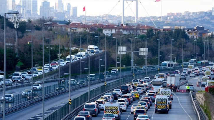 İstanbul'da trafik yoğunluğu yüzde 80'e çıktı