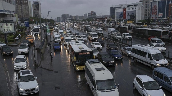 İstanbul'da trafik yoğunluğu yüzde 90'a çıktı