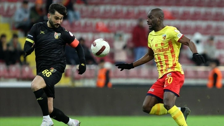 İstanbulspor, deplasmanda Kayserispor'u 1-0 yendi