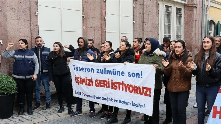 İşten çıkarılan işçiler İzmir Büyükşehir Belediyesi önünde yeniden eylemde