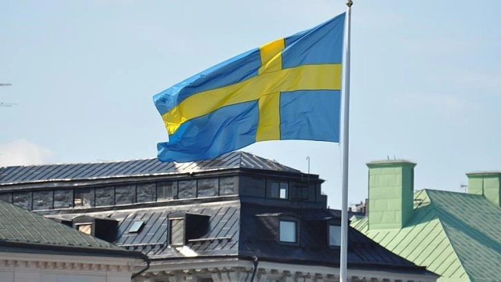 İsveç Danıştayı, mahkemenin başörtüsü yasağını iptal etmesini onayladı