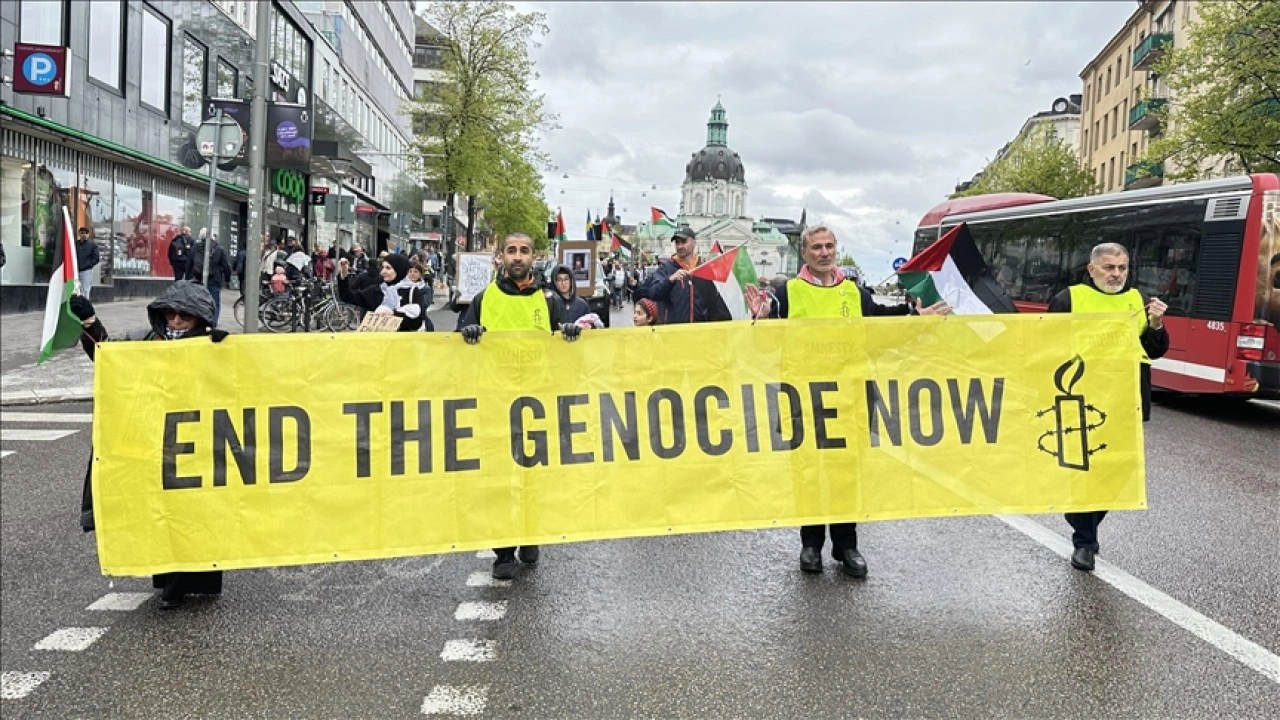 İsveç'te İsrail'in Gazze'ye yönelik saldırıları protesto edildi