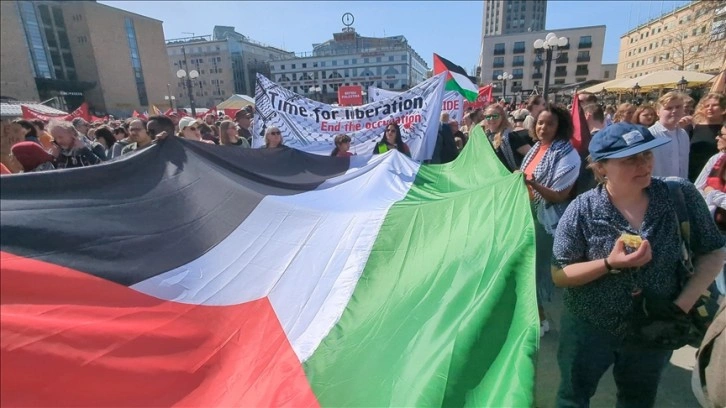 İsveç'te 1 Mayıs'ta İsrail'in Gazze'ye saldırıları protesto edildi