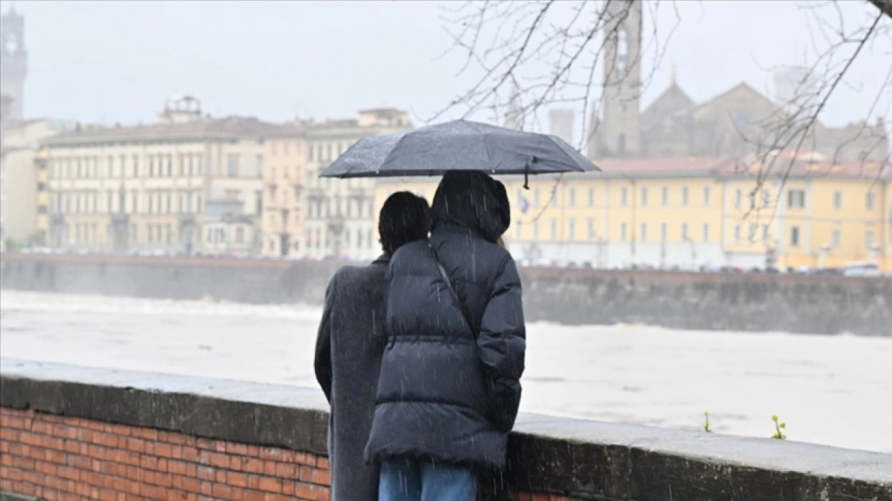 İtalya'da aşırı yağışlar, sel ve taşkınlara yol açtı