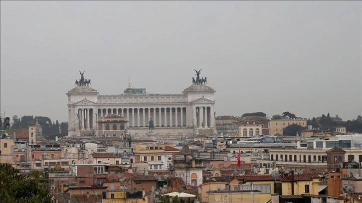 İtalya'da Müslümanların ibadet ettiği yerleri kısıtlamaya yönelik yasa teklifi tepki çekti
