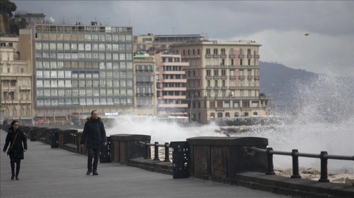İtalya'nın 8 bölgesinde tehlikeli hava şartları sebebiyle 'sarı' uyarı verildi
