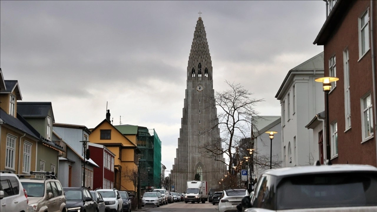 İzlanda'nın yanardağdan esinlenilerek tasarlanan kilisesi: Hallgrimskirkja
