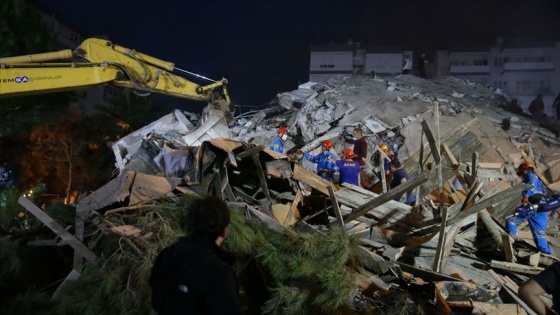 İzmir depremi AFAD Merkezinden koordine ediliyor