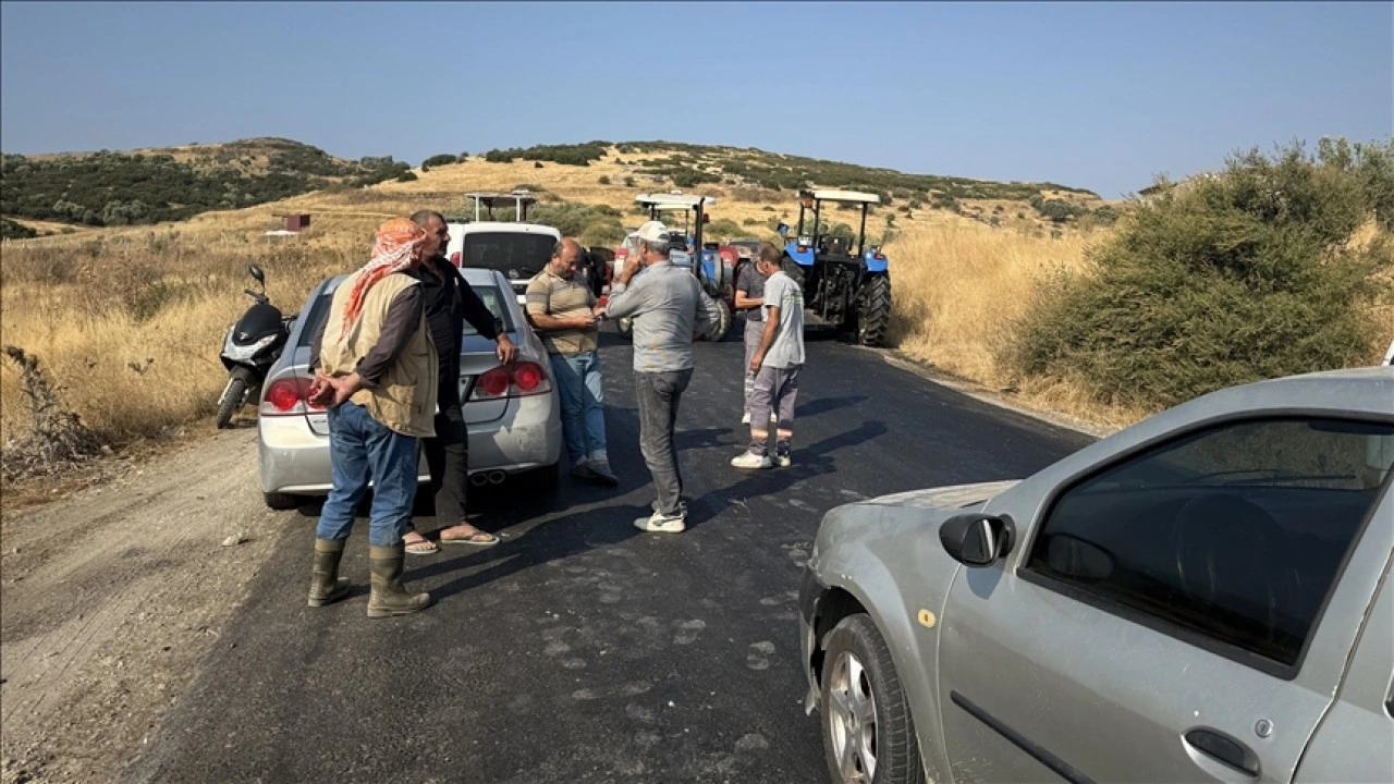 İzmir'in Tire ilçesinde "vahşi çöp depolama" eylemi