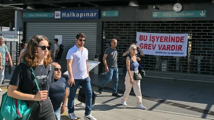 İzmir'de metro ve tramvay işçilerinin grevi sona erdi