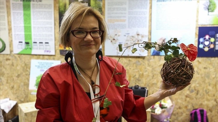 Japonların geleneksel çiçek süsleme sanatı 'ikebana' ile doğa farkındalığı oluşturuyor