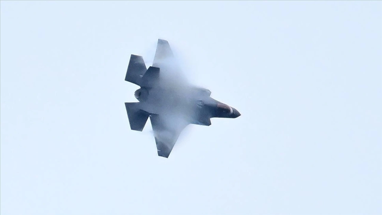 Japonya'da iki F-35, ülkenin kuzeydoğusuna acil iniş yaptı