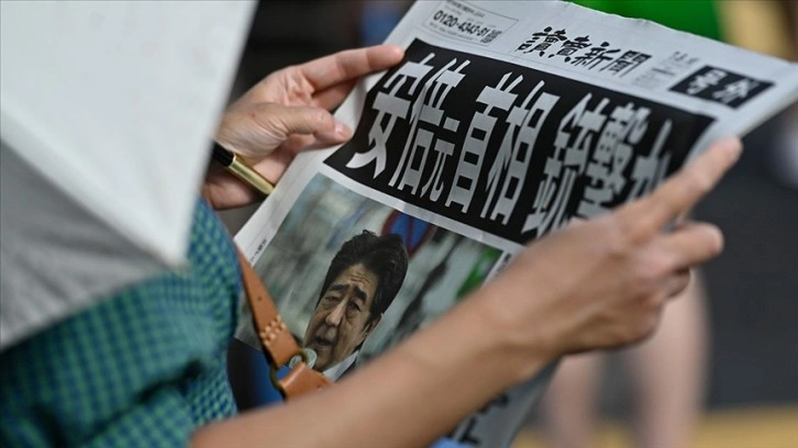 Japonya'da Abe suikastıyla gündeme gelen Moon Tarikatı ile siyasilerin ilişkileri tartışılıyor