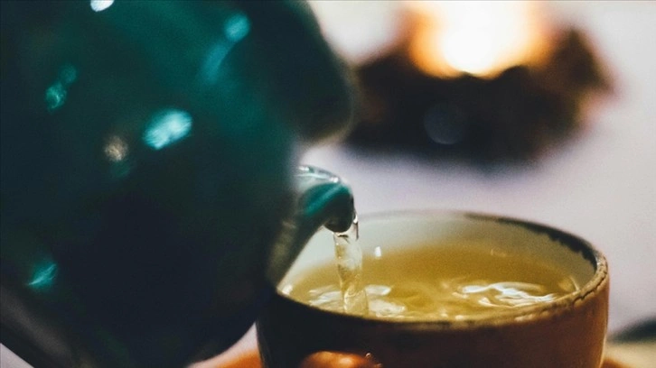 Japonya'da mevsimin ilk hasat edilen yeşil çayının kilogramı 1,11 milyon yene alıcı buldu
