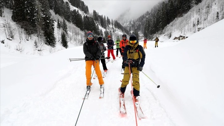 Kaçkar Dağları bu yıl 370 'heliski' sporcusunu ağırladı