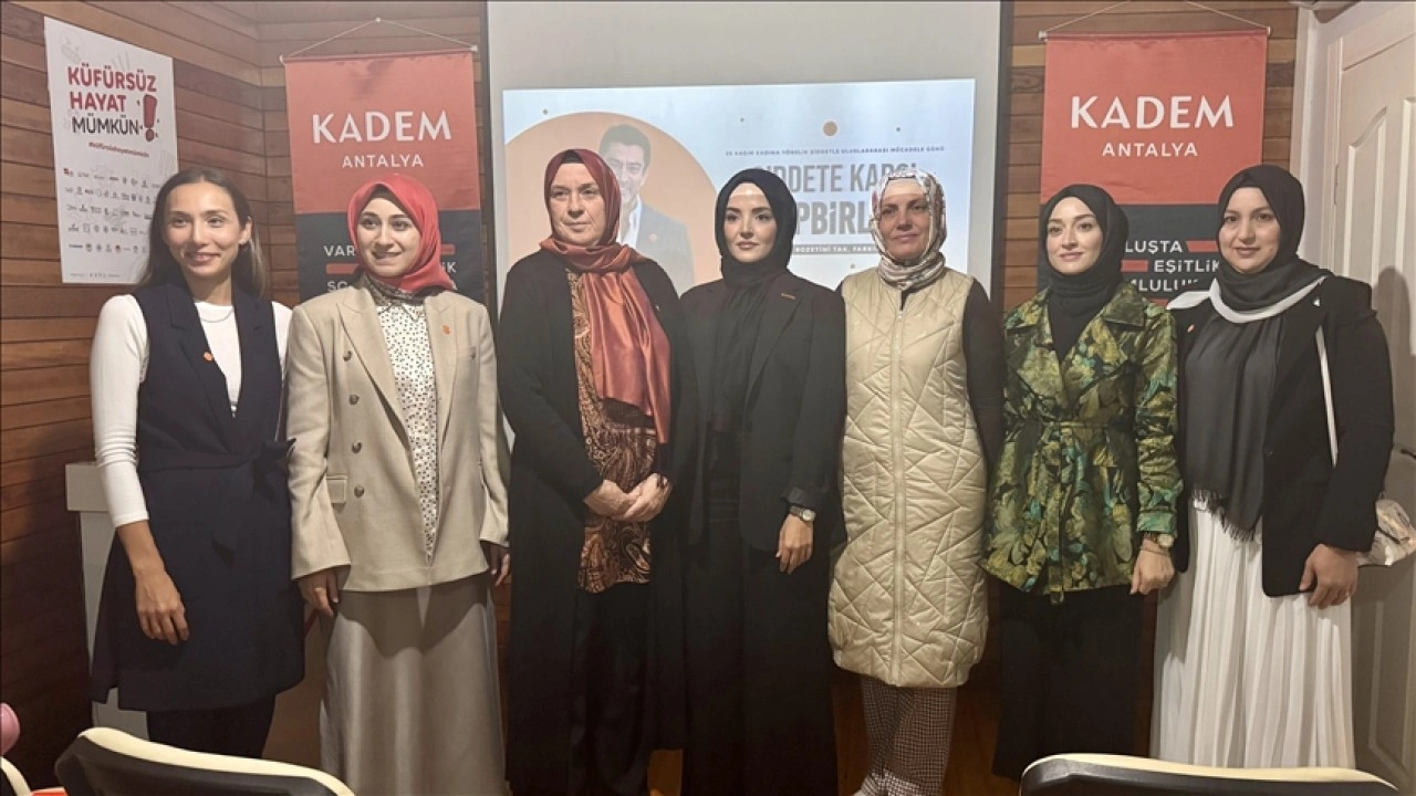 KADEM'den "Şiddete Karşı Hep Birlikte" kampanyası