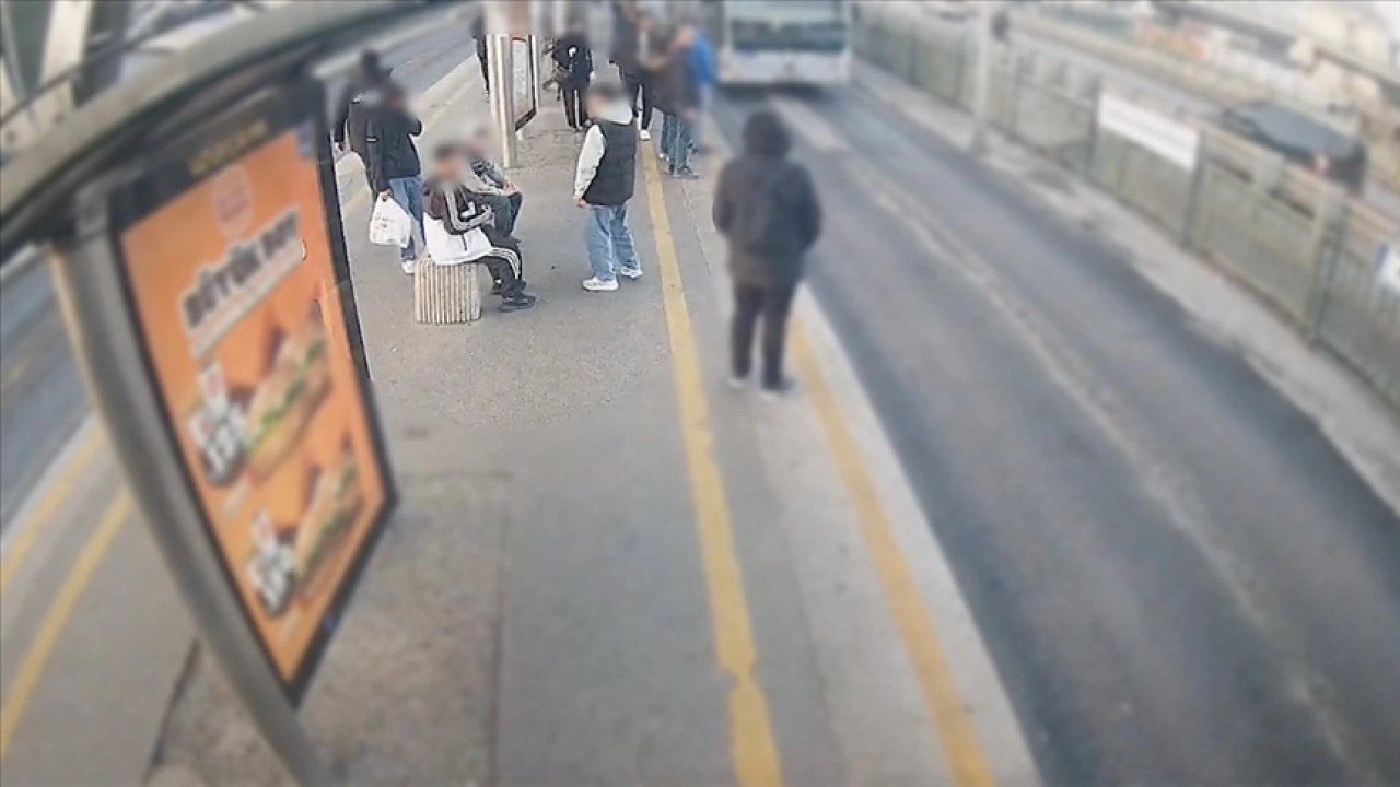 Kadıköy'de İtalyan şefin oğlu Minguzzi'yi bıçaklayarak öldüren sanığın yeni görüntülerine