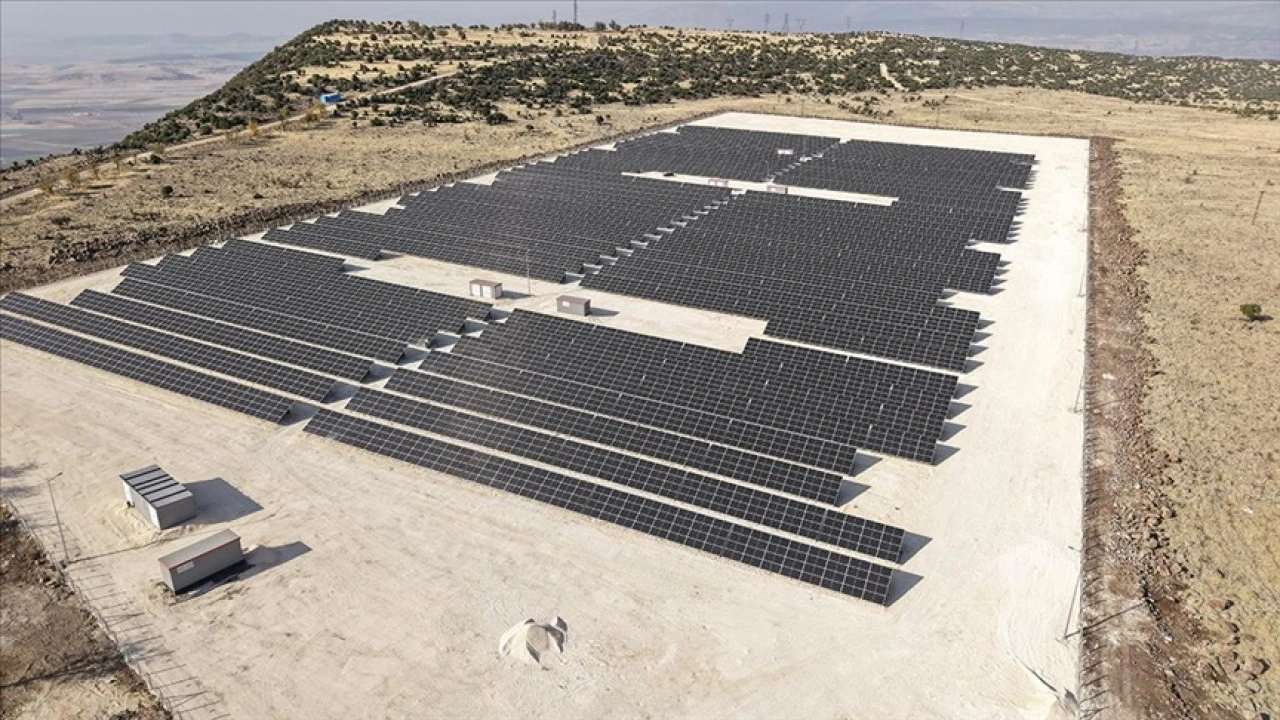 Kahramanmaraş Büyükşehir Belediyesi, elektrik ihtiyacının yüzde 60'ını güneşten karşılıyor