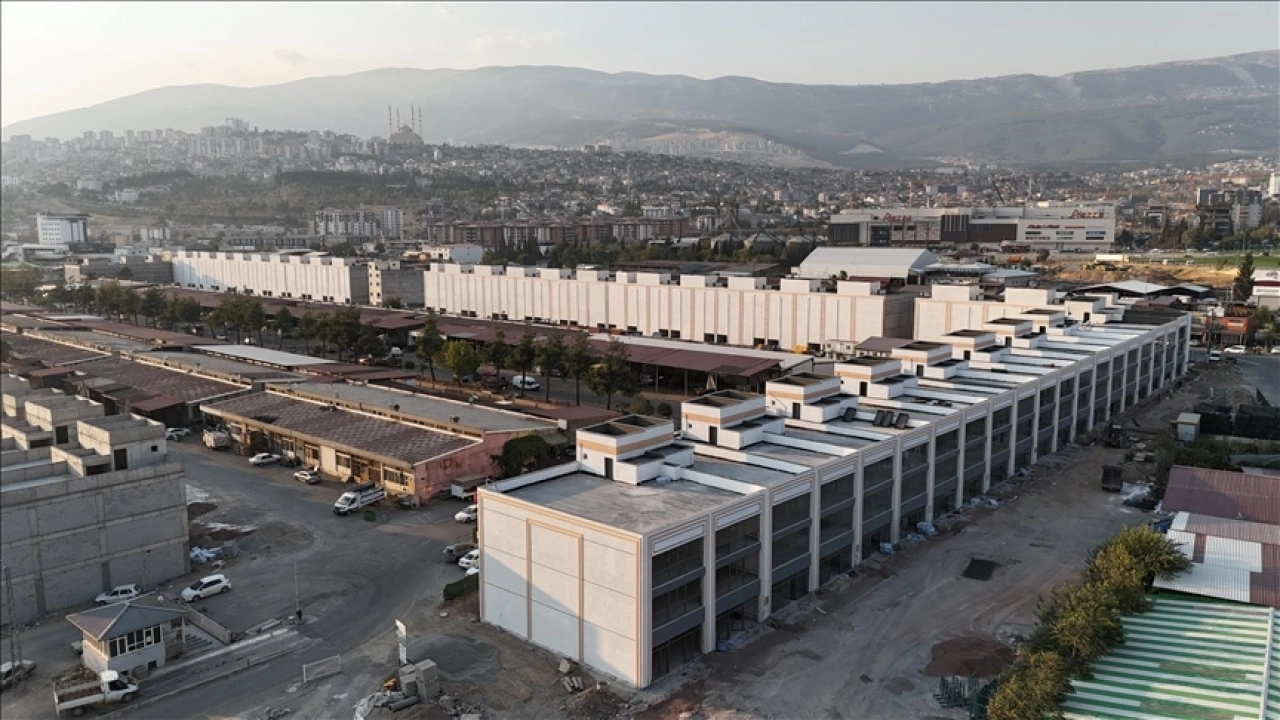 Kahramanmaraş'ta depremde yıkılan Gıda Toptancılar Sitesi'nin ilk etabı tamamlandı