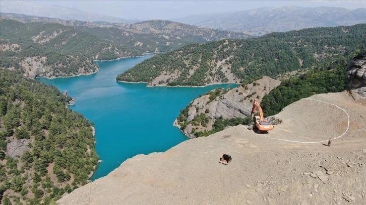 Kahramanmaraş'taki Ali Kayası, cam seyir terasıyla kent turizmine katkıda bulunacak