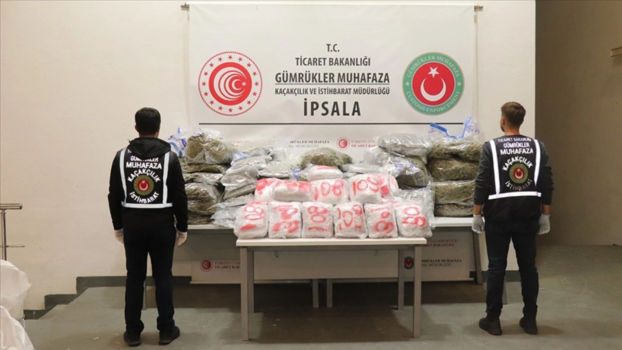 Kapıkule ve İpsala gümrük kapılarındaki operasyonlarda 525 kilogram uyuşturucuya el konuldu