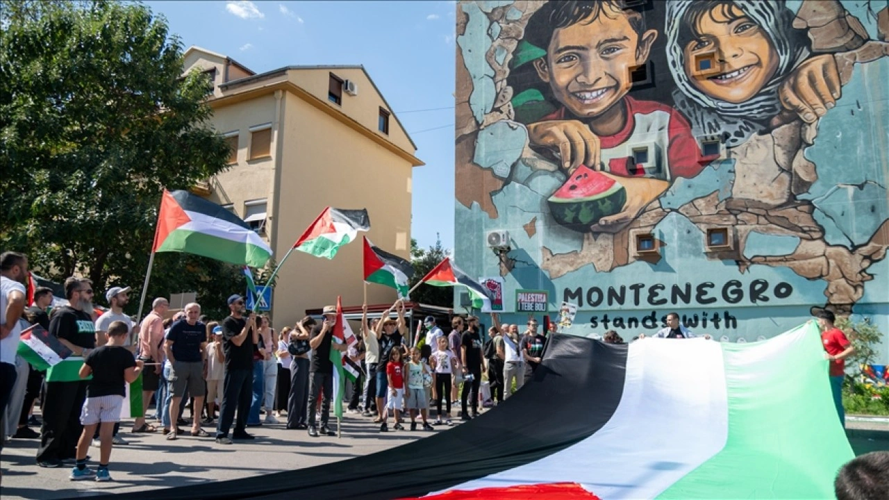 Karadağ'da İsrail'in Gazze'deki soykırımı protesto edildi