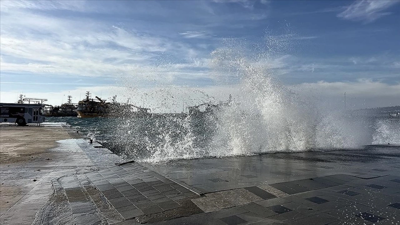 Karadeniz ve Akdeniz i&ccedil;in fırtına uyarısı