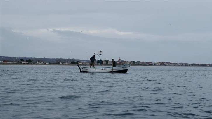 Karadeniz'in sahil köyünde geleneksel balıkçılıkla geçim mücadelesi