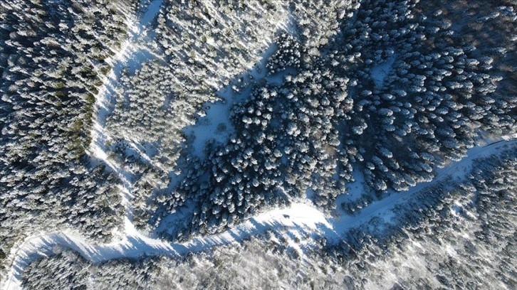Karla kaplanan Küre Dağları havadan görüntülendi