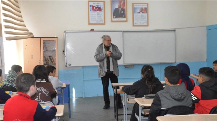 Kars'ta öğrencileri bilinçlendirmek için 