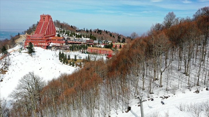 Kartepe'de kayak sezonu hareketli geçiyor